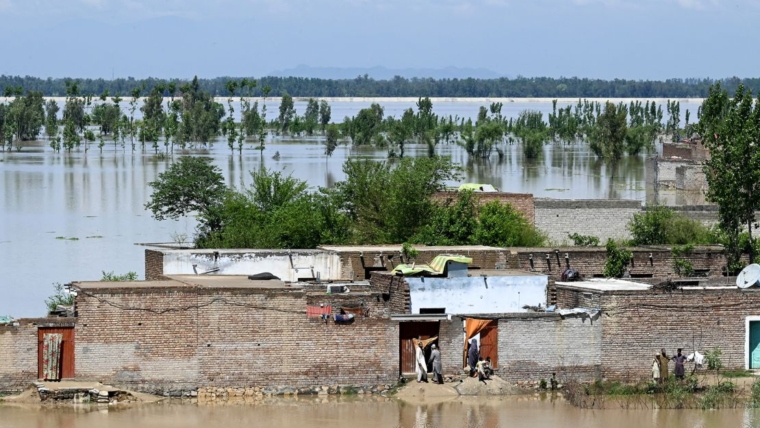 A storm in Pakistan causes numerous casualties