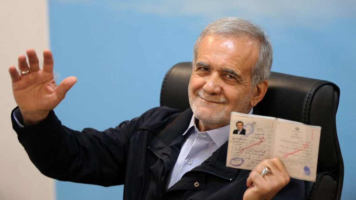 Iran’s presidential election :  Massoud Bazeshkian leads in preliminary results