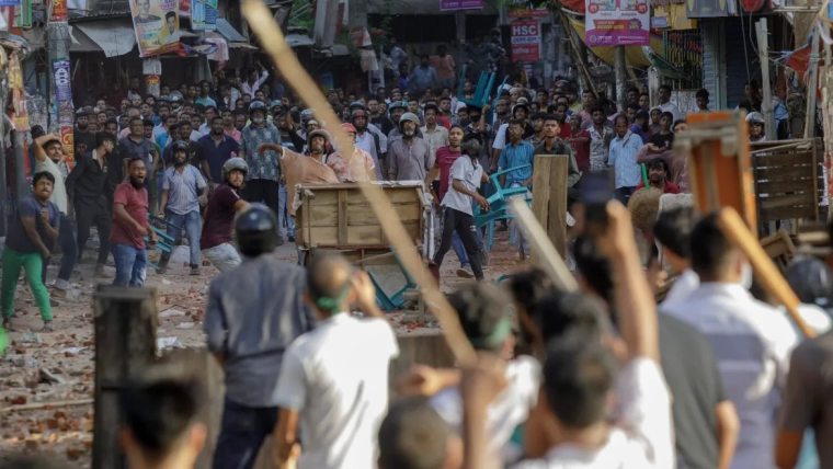 Bangladesh closes universities indefinitely after student protesters killed