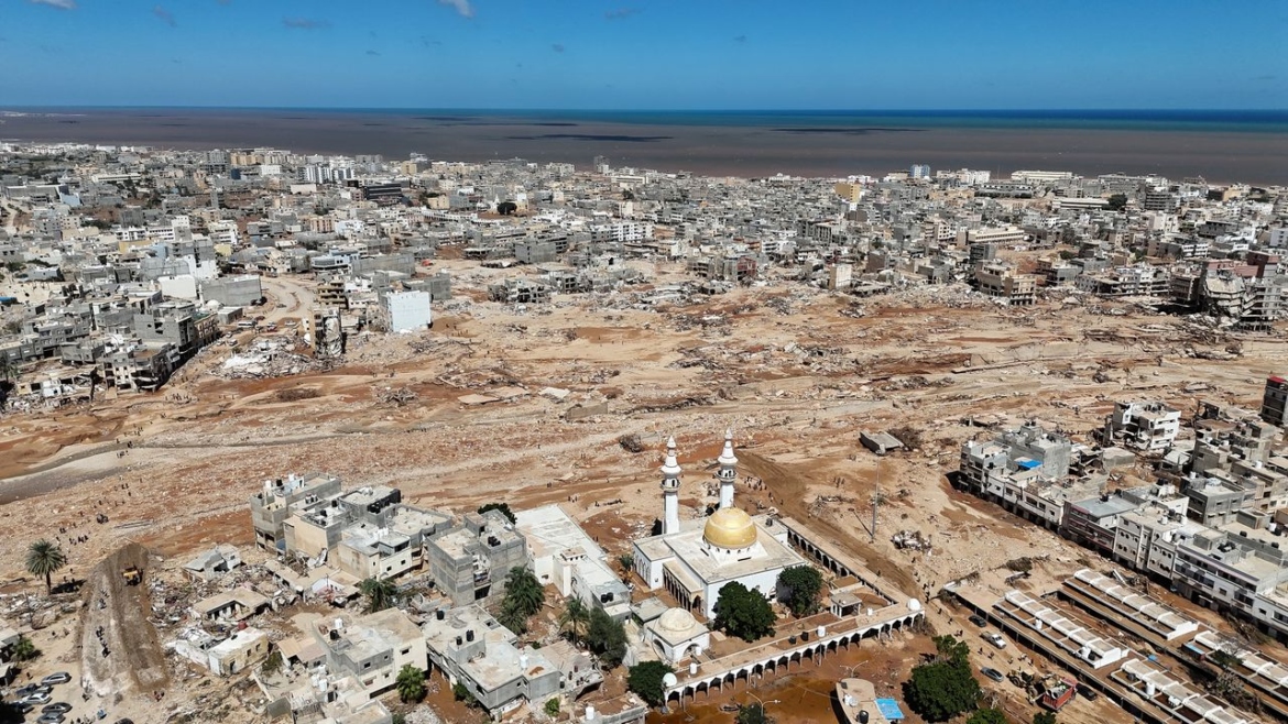 ليبيا: سجن 12 مسؤولاً على خلفية فيضانات درنة التي أودت بحياة الآلاف