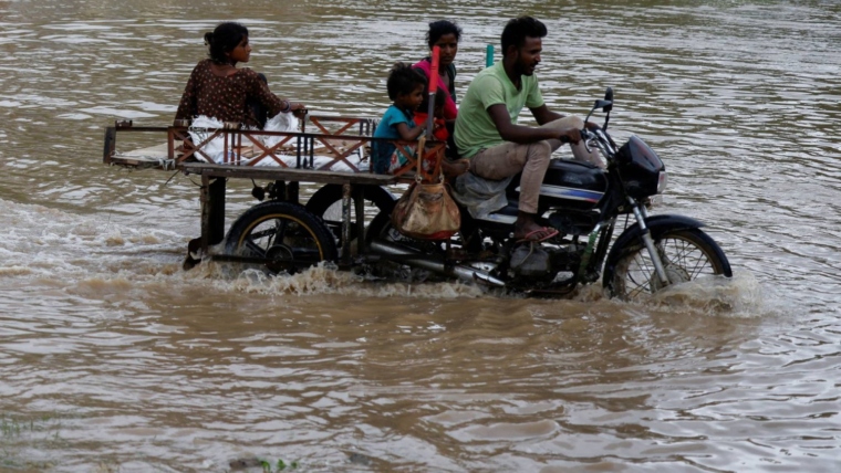 Floods kill 28 in India