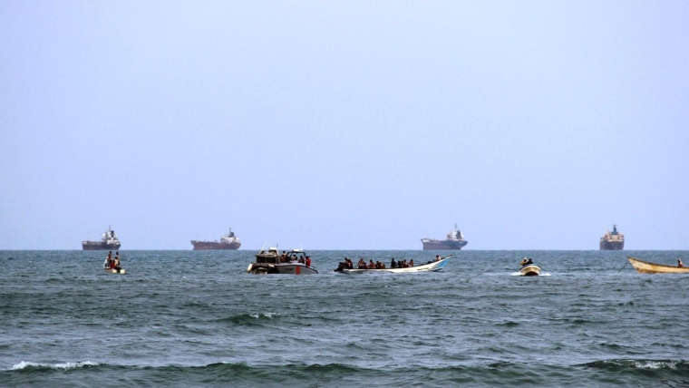 Egyptian Navy Rescues Three British Tourists Lost During Diving Trip in the Red Sea