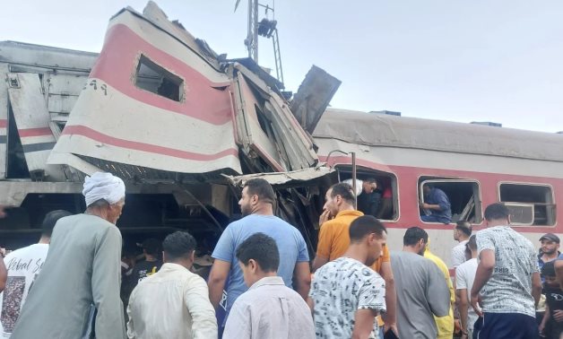 Egyptian Ministry of Health: 3 deaths and 40 injuries in train collision in Sharqia