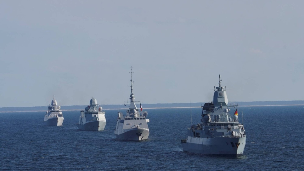 With the participation of over 400 ships and submarines… Russia begins strategic naval exercises