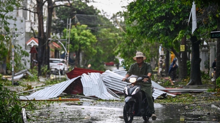 Death toll from Typhoon Yagi in Vietnam rises to 24, with 299 injured