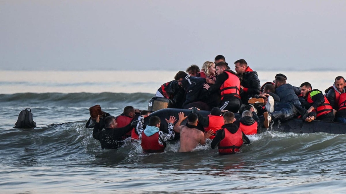 9 dead and 48 missing after migrant boat sinks off Canary Islands