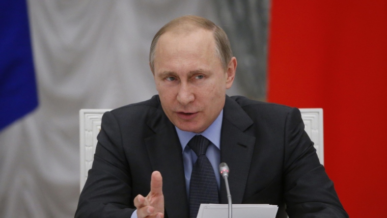 Putin extends two-year ban on Western food imports