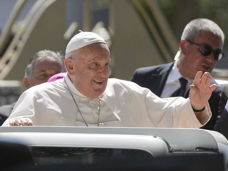 Pope Francis arrives in Timor-East