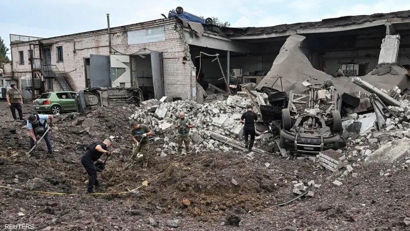 Russia claims control of new town in eastern Ukraine