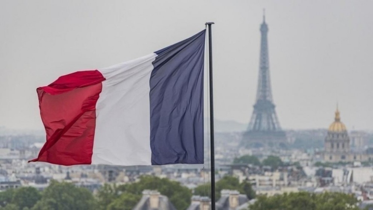 France hosts a conference to assist Lebanon