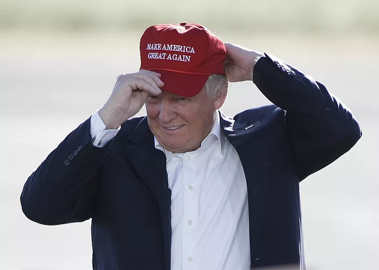 Gunman arrested at checkpoint near Donald Trump rally