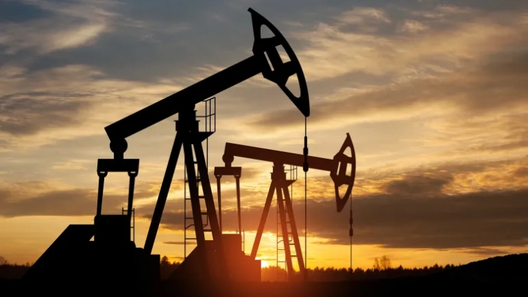 Oil Prices Rise Amid Middle East Tensions