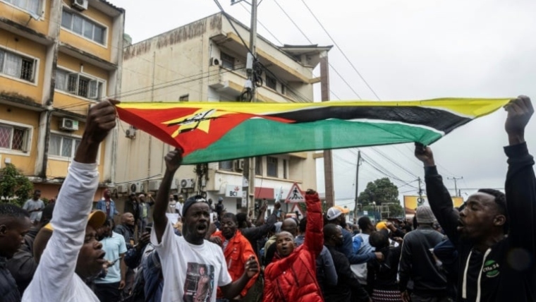 Mozambique: Dead and injured in clashes between police and protesters over election results