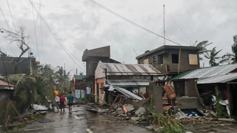 Philippines: 12 killed by typhoons Man-Yi, Toraje and Usagi