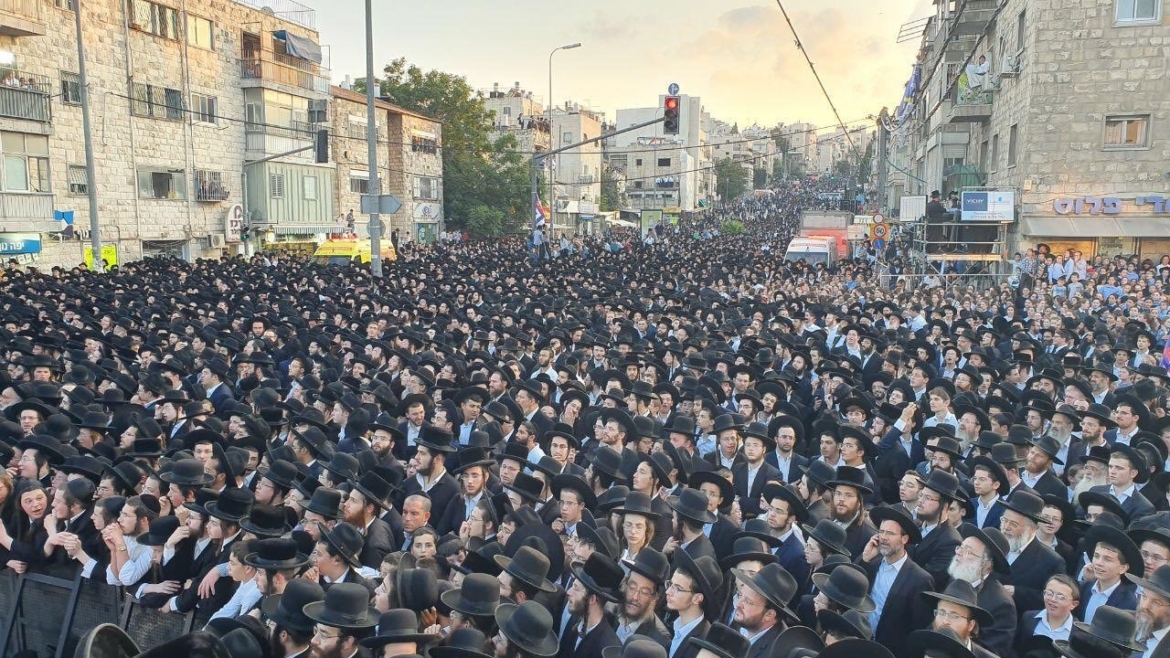 Clashes Erupt Between Israeli Police and Haredim in Tel Aviv Over Military Service Protest