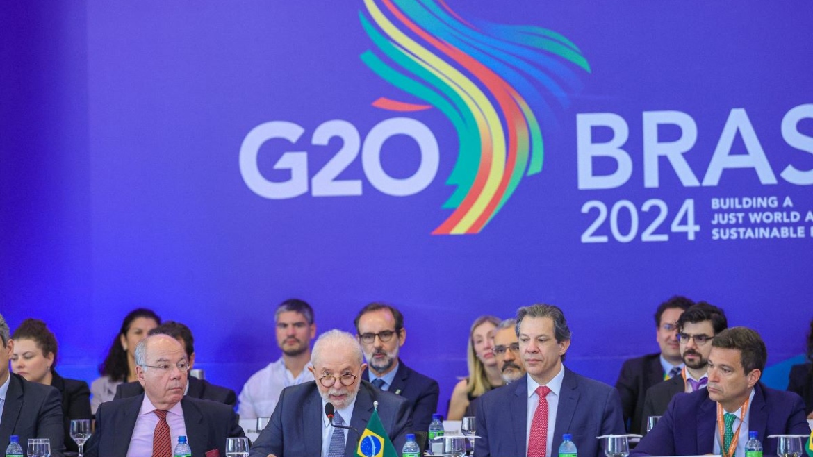 Brazil : G20 summit kicks off in Rio with   42 countries.