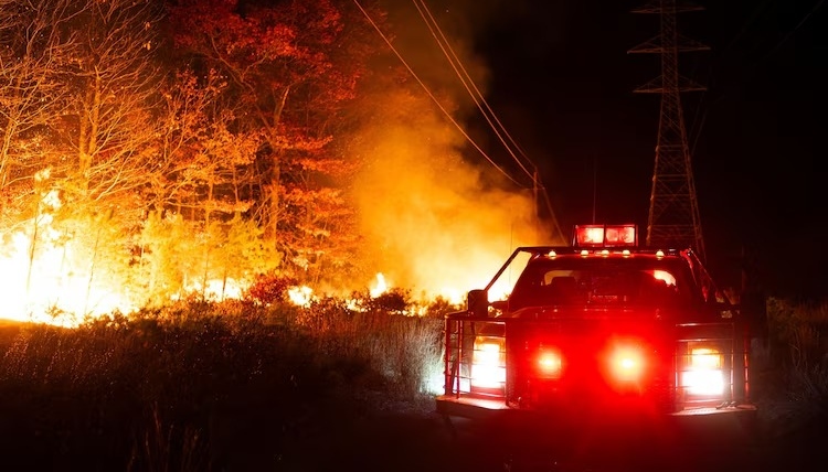 Health Warnings Issued Due to Wildfires in New York and New Jersey