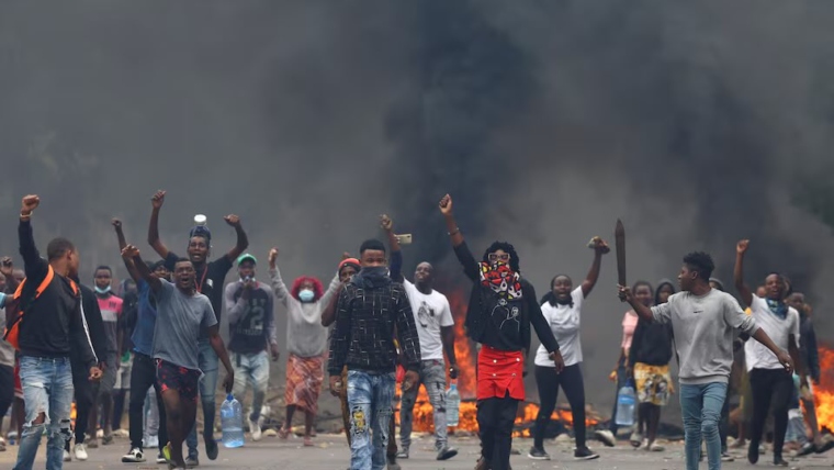 Massive Protests in Maputo Against Government Over Allegations of Election Fraud