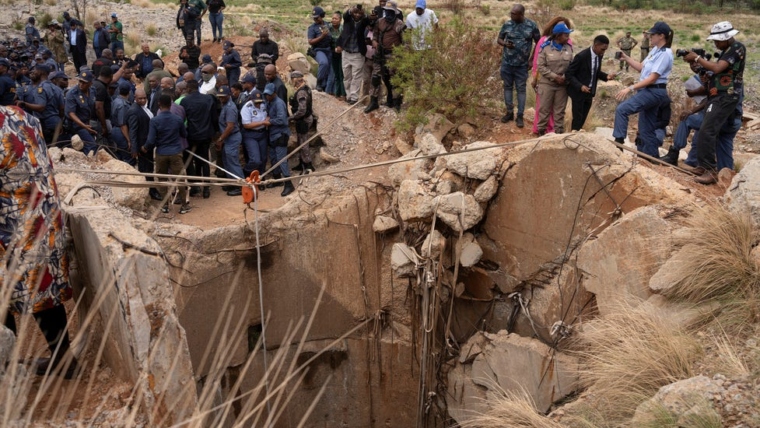 South Africa: Volunteers Step Up to Rescue Thousands of Trapped Miners