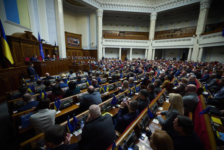 Ukrainian Parliament Cancels Sessions Due to Threats of Russian Attacks