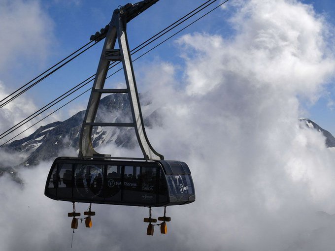 France: Cable Car Crash in the Alps Leaves Serious Injuries