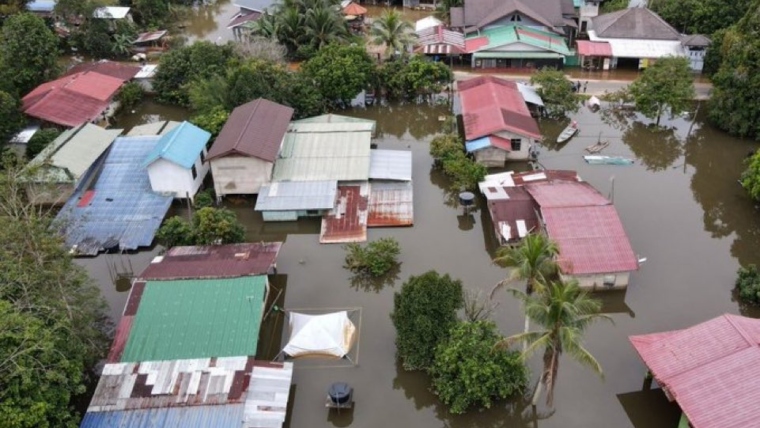 Heavy Rains Threaten Malaysia with Worst Floods in 10 Years