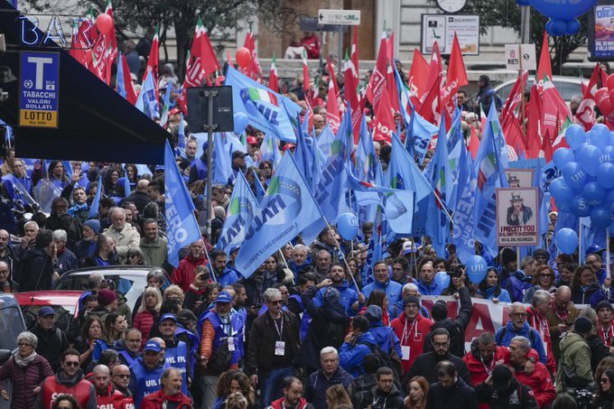 General strike in Italy over low wages, budget deficit