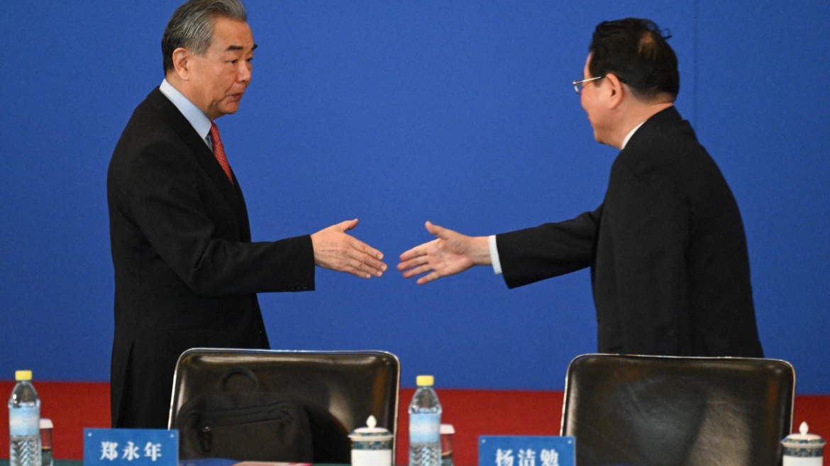 China: Japanese foreign minister visits Beijing to boost bilateral ties