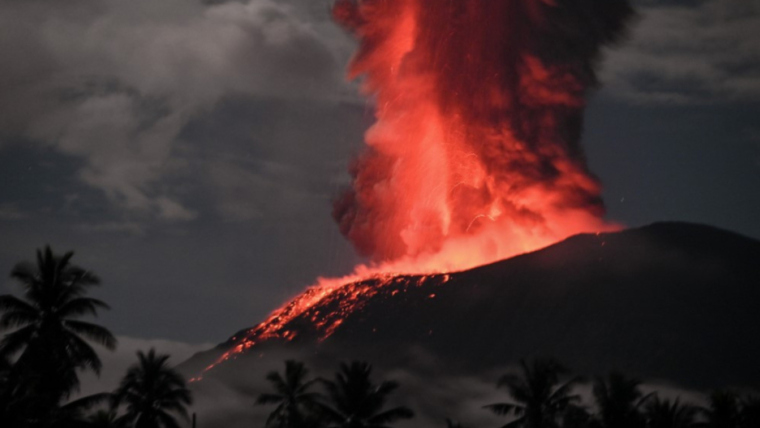 Indonesian authorities evacuate thousands after Mount Ibo volcano erupts