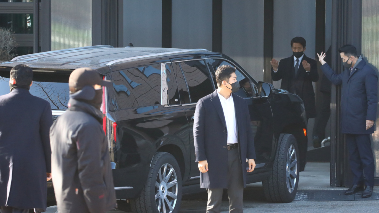 South Korean authorities arrest ousted president Yun