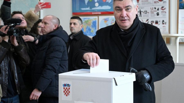 Polling Stations Closed in Croatia Following Second Round of Presidential Elections