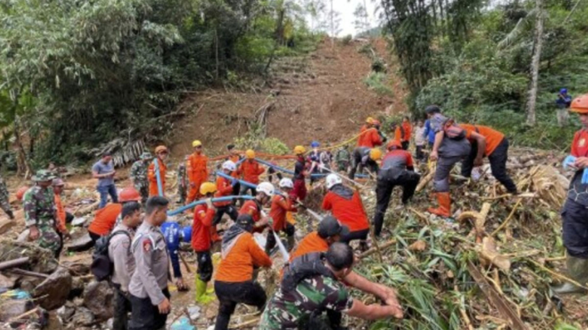 Indonesia landslide toll rises to 22 dead, 4 missing