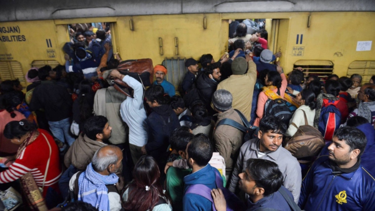 18 Causalities in Stampede at Railway Station in India