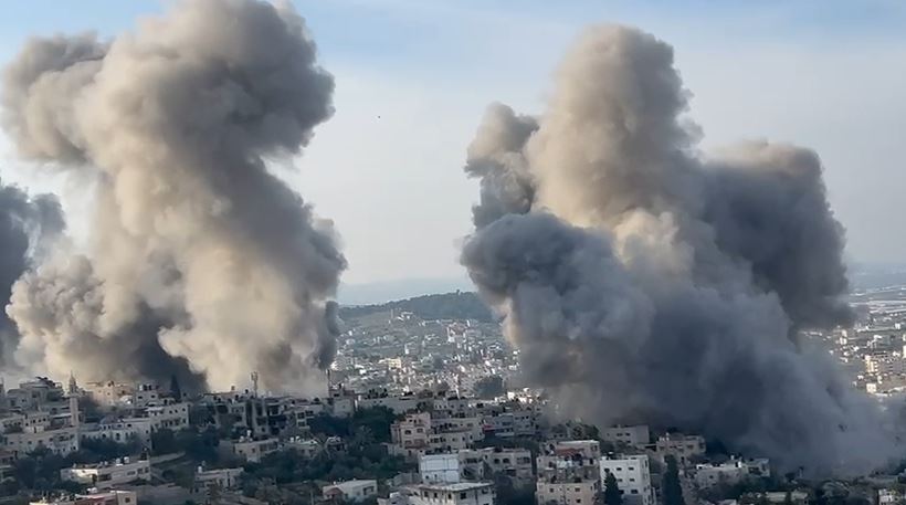 الاحتلال الإسرائيلي يدمر 20 مبنى في مخيم جنين للاجئين وتقتل مسنا فلسطينيا