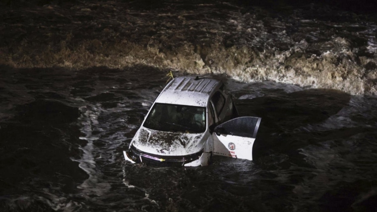 Heavy Rains Cause Flooding in Southern California After Wildfires