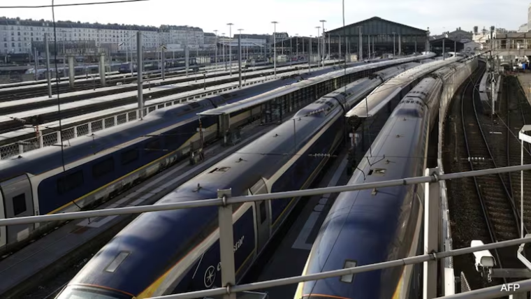 WWII Bomb Discovery Halts Eurostar Services in Paris