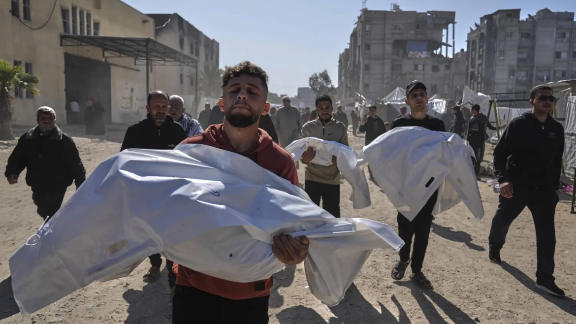 10 Family Members Martyred in Israeli Airstrike on Khan Younis