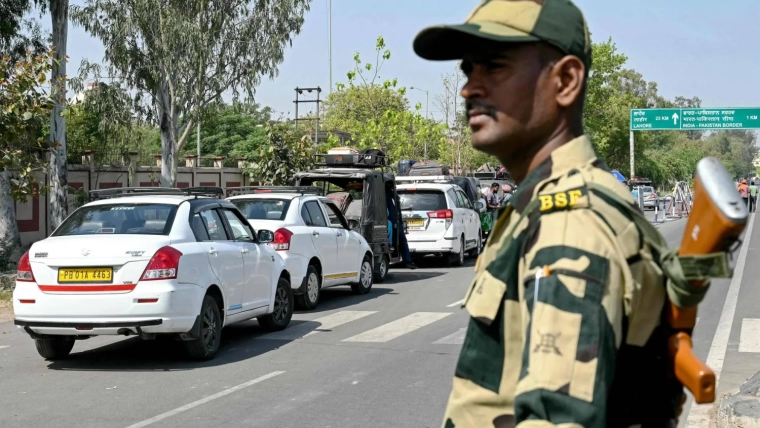 India Responds to Pakistani Gunfire for Fourth Night Amid Rising Tensions After Kashmir Attack