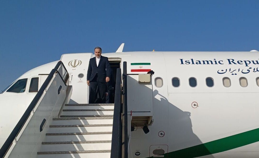 وزير الخارجية الإيراني يصل روما للمشاركة في الجولة الثانية من المحادثات غير المباشرة مع واشنطن