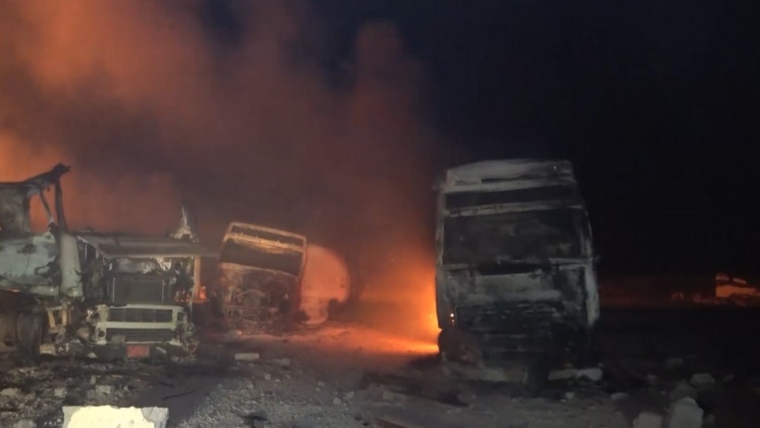 الطائرات الأمريكية تشن 13 غارة جوية على ميناء ومطار الحديدة في اليمن