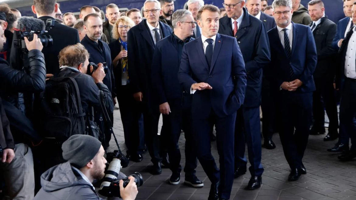 Macron, Mertz, and Starmer Arrive in Kyiv to Support for Ukraine