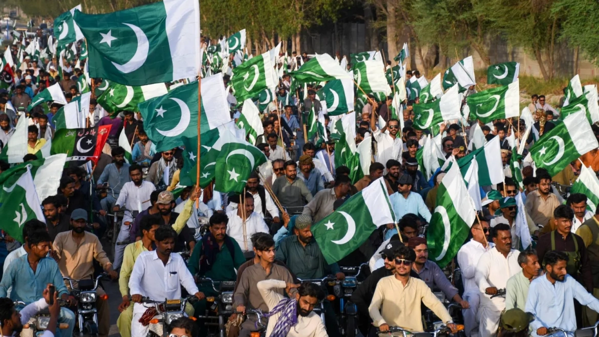 At Least One Killed, 10 Injured in Grenade Attack on Pro-Army Rally in Southwest Pakistan