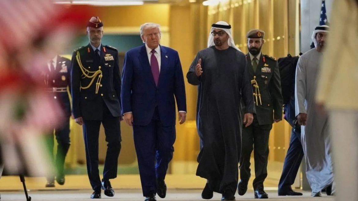 ترامب يصل الإمارات في ختام جولته الخليجية