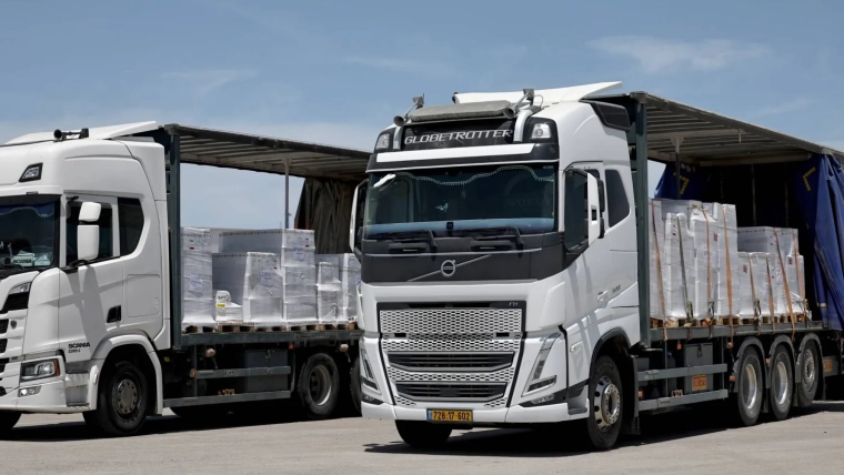 UN Receives Approval to Deliver 100 Aid Trucks into Besieged Gaza