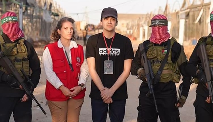 Al-Qassam Brigades hand over Israeli-American hostage to the Red Cross