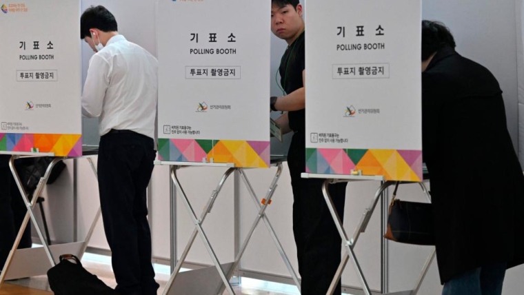 Overseas Voting Begins for South Korea’s 21st Presidential Election
