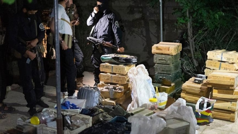 Syrian Interior Ministry Announces Arrest of ISIS Cells in Rural Damascus, Seizes Weapons