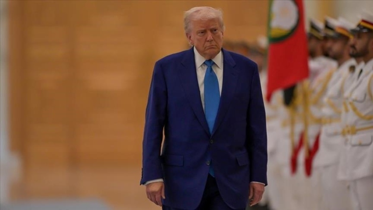 ترامب يغادر الإمارات ويختتم جولته الخليجية