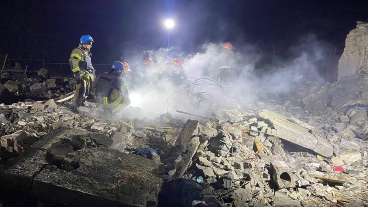 Russian Attack on Ukraine Leaves Six Dead and Over 20 Injured