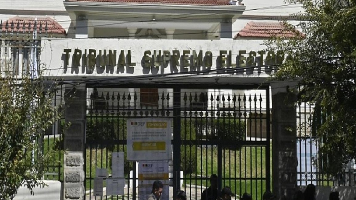 Bolivia’s Electoral Court Reinstates Rodríguez in Presidential Race, Bars Evo Morales